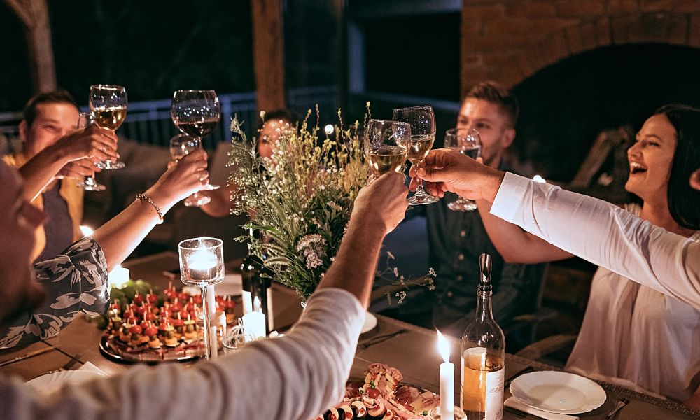 Fotobox für kleine Events: Lohnt sich eine Fotobox bei privaten Feiern wirklich?